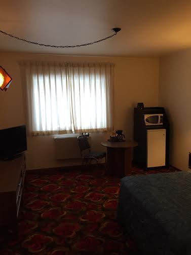 Royal Hotel Flin Flon 外观 照片